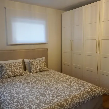 Apartment Emmas With Private Parking And Balcony *