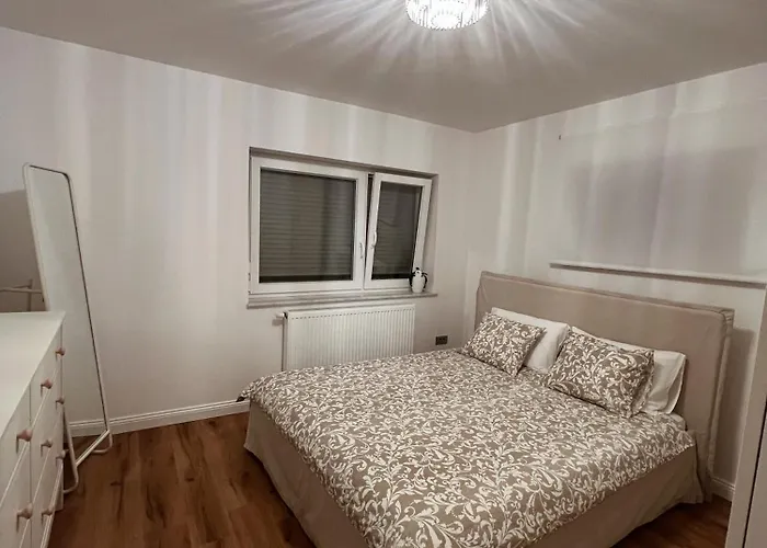 Emmas With Private Parking And Balcony Daire *